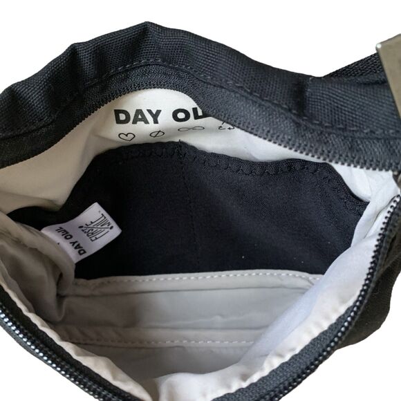 Day Owl Crossbody Sling Waist Pack Black Adjustable NEW - Picture 10 of 16
